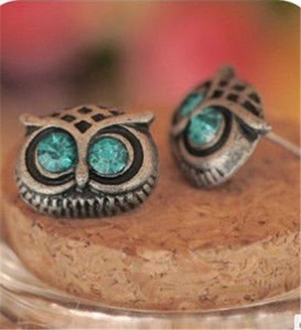 Retro Big Eyes Owl Earrings