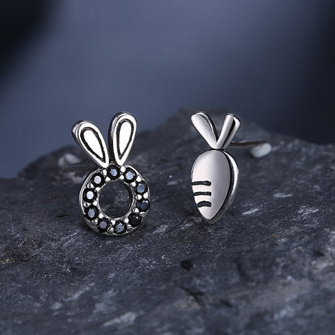 925 Sterling Silver Vintage Tiny Rabbit & Carrot Earrings