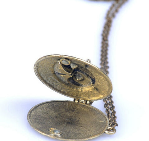 Retro Chic Owl Eye Necklace - Pendant Size:about 3.9cm | Length:70 cm